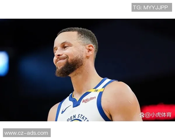 库里伤愈复出,汤普森庆祝道:“我们终于重聚了!” 库里伤愈复出,汤普森庆祝道:“我们终于重聚了!”