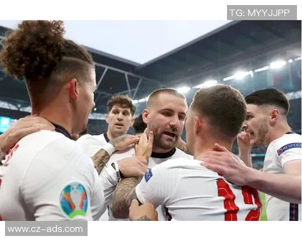 欧洲杯比赛抢镜：球员花式纷呈