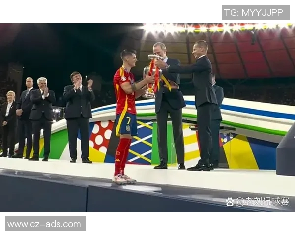 欧洲杯半决赛：风起云涌的赛场巅峰对决