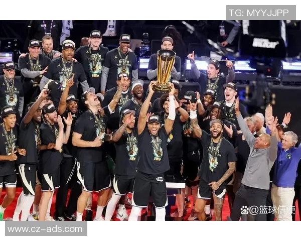 雄鹿大胜尼克斯，字母哥准三双引领全场